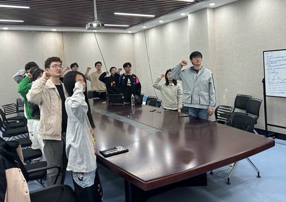 会议室里的人们 AI 生成的内容可能不正确。