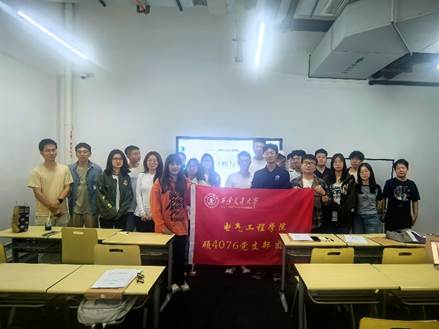 会议室里的人们 AI 生成的内容可能不正确。